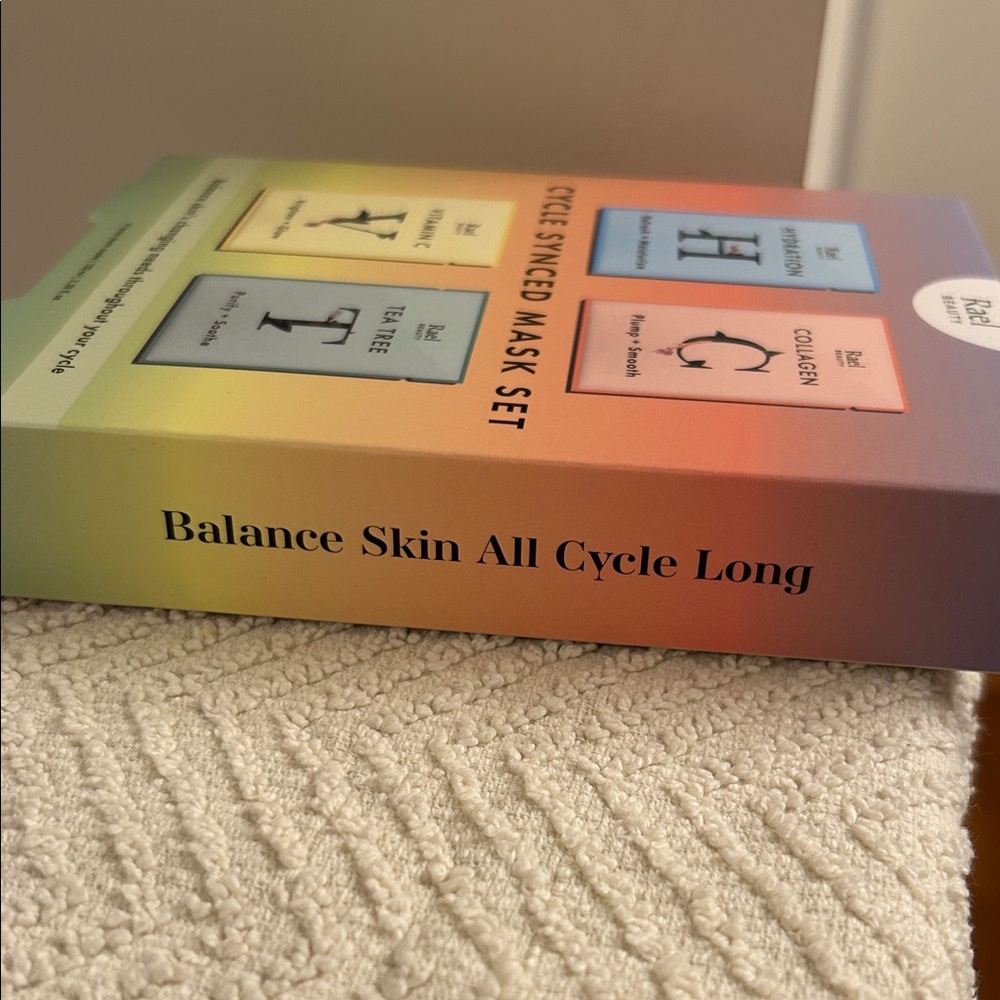 Rael Beauty Cycle Synced Mask Set Hydration Collagen Vitamin C & Tea Tree - Picture 4 of 5